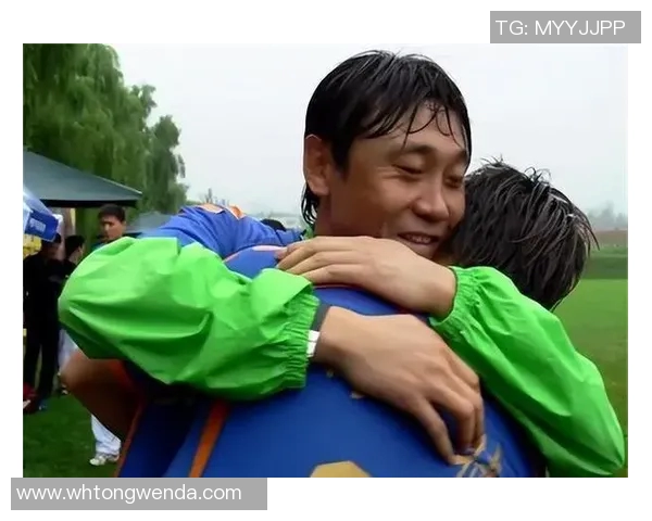 中国老牌足球明星再婚引发热议昔日辉煌与新生活交织成话题