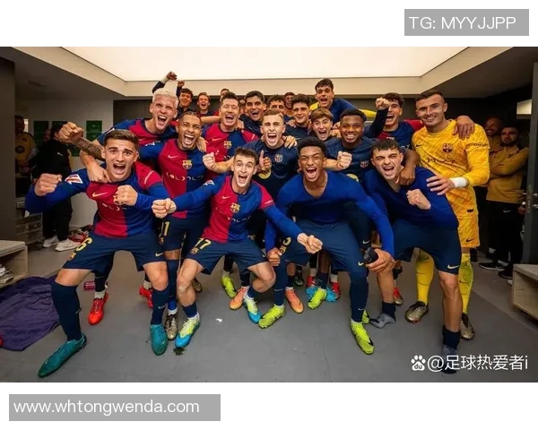 巴萨后卫足球明星的成长之路与辉煌成就解析