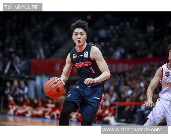 赛后分析：成都篮球队与南京篮球队在比赛中的灵活性对比探讨