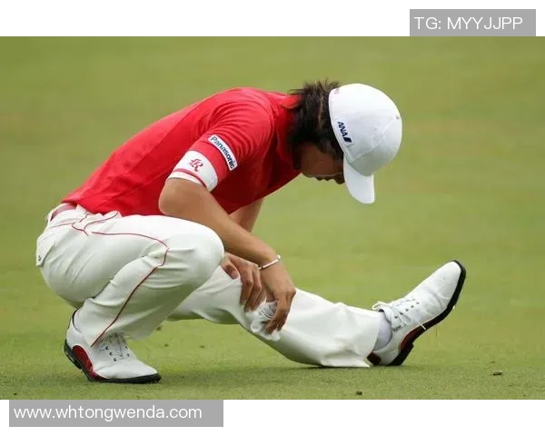 足球明星压腿技巧全解析视频合集助你提升柔韧性与运动表现 足球明星压腿技巧全解析视频合集助你提升柔韧性与运动表现