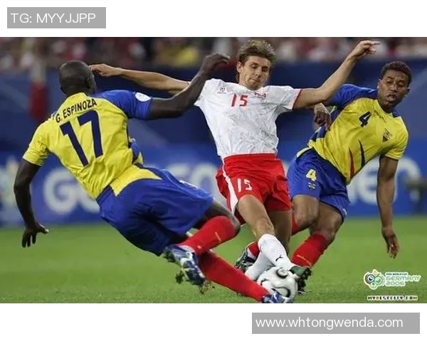 足球明星无水印高清壁纸下载尽享足球魅力与激情瞬间的完美呈现