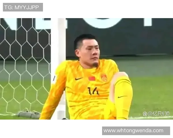 足球明星遭遇尴尬瞬间被掏蛋引发热议网友纷纷调侃评论不断 足球明星遭遇尴尬瞬间被掏蛋引发热议网友纷纷调侃评论不断