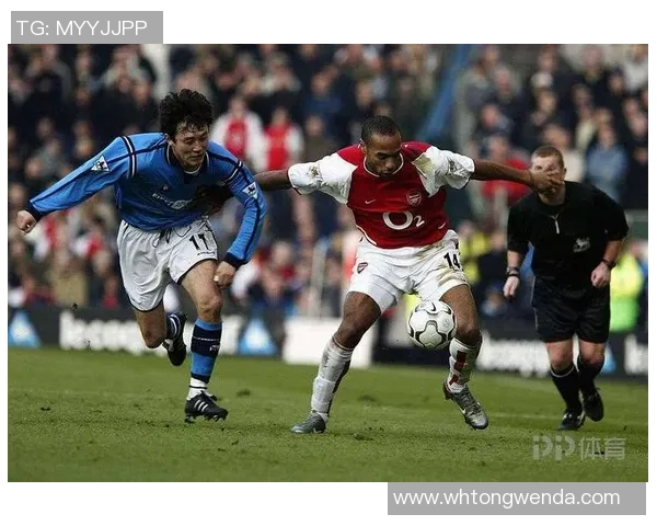 重庆排球队边路渗透战术解析与比赛表现的深度剖析 重庆排球队边路渗透战术解析与比赛表现的深度剖析